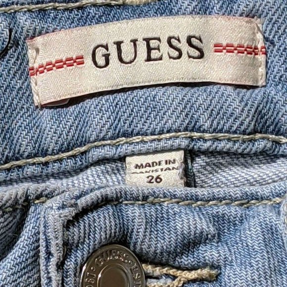 Women's Guess Skinny Straight Leg Los Angeles Light-Wash Jeans - Picture 4 of 6